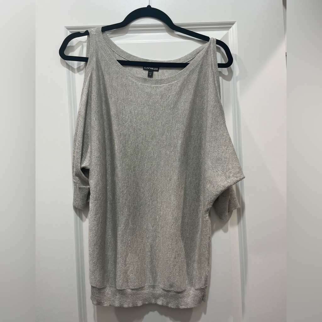Express, Size Small